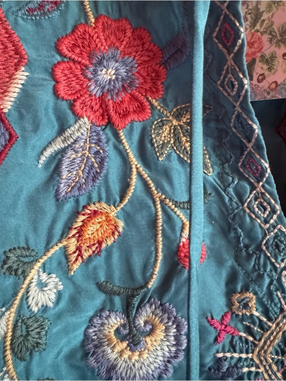 Johnny Was Taryn Flowy Tassel Blouse Silk Embroidered NWT Size L - Picture 4 of 12